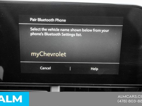 Used 2025 Chevrolet Trax LS FWD image 34
