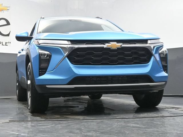 New 2026 Chevrolet Trax LT FWD image 3