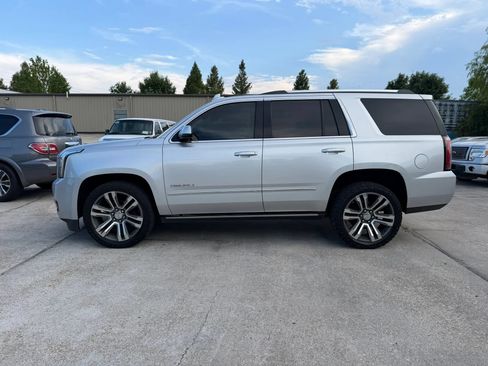 Used 2020 GMC Yukon Denali w/ Denali Ultimate Package RWD image 2