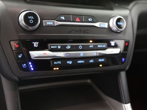 Used 2020 Ford Explorer ST image 8