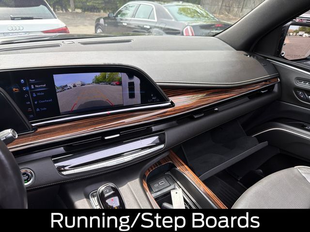 Used 2024 Cadillac Escalade ESV Premium Luxury w/ Performance Package AWD/4WD image 18