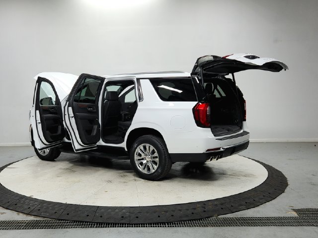 Used 2025 GMC Yukon Denali RWD image 14