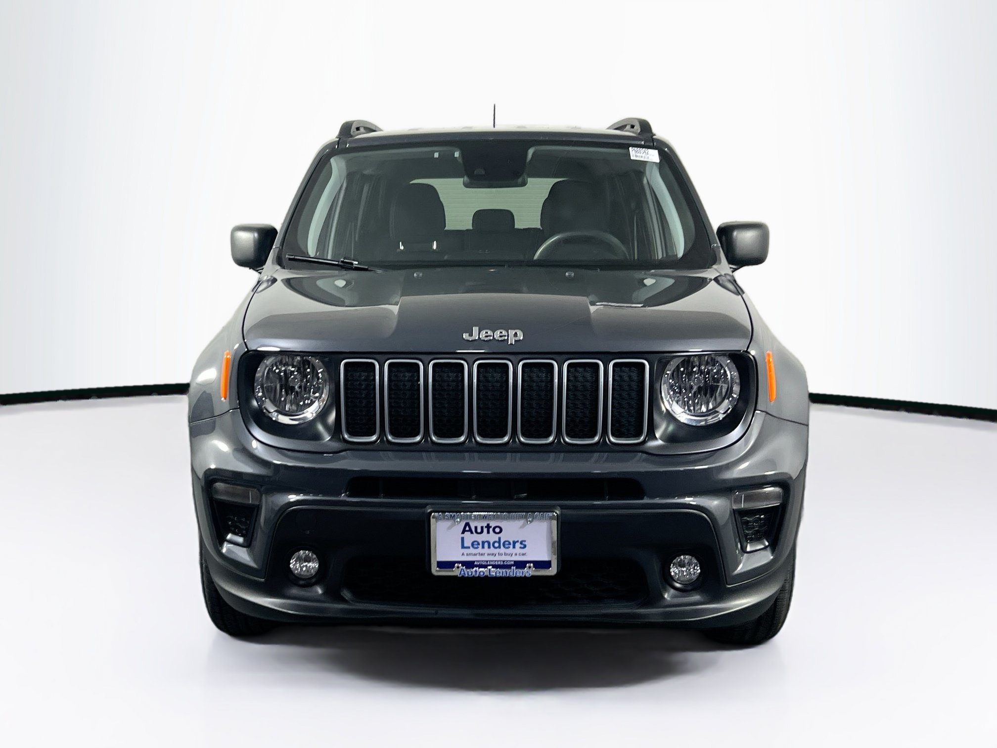 Used 2022 Jeep Renegade Latitude AWD/4WD image 2