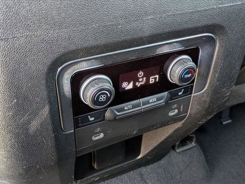 Used 2023 Chevrolet Suburban Z71 w/ Luxury Package image 17