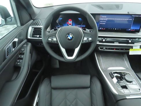 Used 2026 BMW X5 sDrive40i w/ Parking Assistance Package RWD image 11