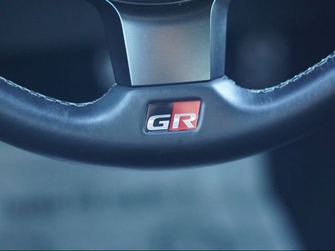 Used 2023 Toyota GR86 Premium w/ ALL Weather Mat Package (TMS) image 17