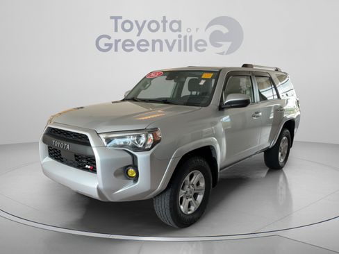 Certified 2021 Toyota 4Runner SR5 AWD/4WD image 1