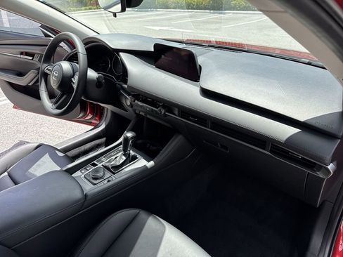 Used 2020 MAZDA MAZDA3 Sedan w/ Select Package FWD image 32