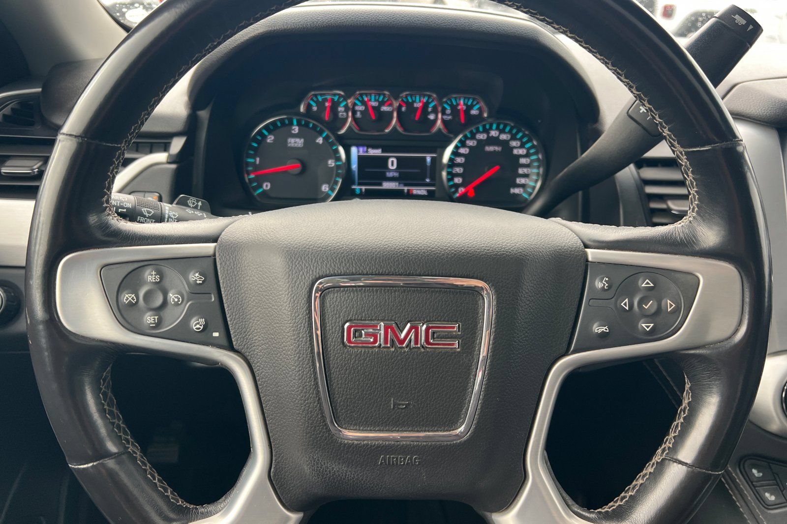 Used 2020 GMC Yukon SLT AWD/4WD image 25