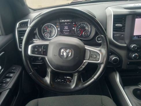 Used 2022 RAM 1500 Big Horn AWD/4WD image 16