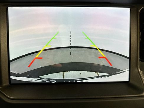 Used 2025 Ford Bronco Big Bend w/ Black Diamond Package image 16