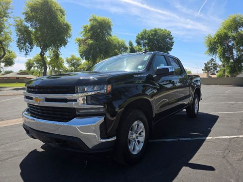Used 2020 Chevrolet Silverado 1500 LT AWD/4WD image 1