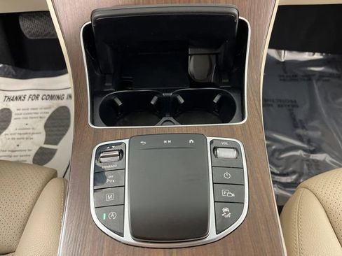 Used 2022 Mercedes-Benz GLC 300 4MATIC image 27