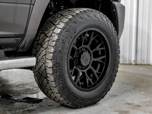 Used 2018 RAM 2500 Laramie w/ Convenience Group image 61