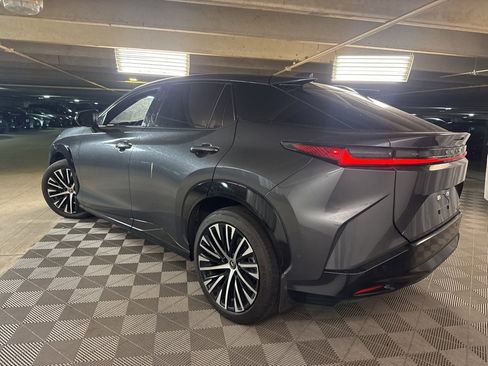 Used 2023 Lexus RZ 450e Premium image 5