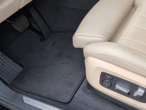 Used 2020 BMW X5 sDrive40i w/ Convenience Package image 17