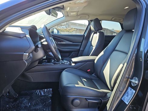 Certified 2025 MAZDA CX-30 AWD 2.5 S w/ Select Sport Pkg image 13