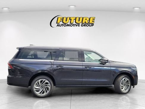 New 2026 Lincoln Navigator L Reserve AWD/4WD image 8