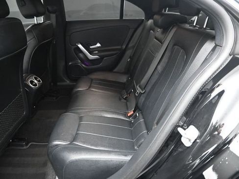 Used 2025 Mercedes-Benz CLA 250 image 7