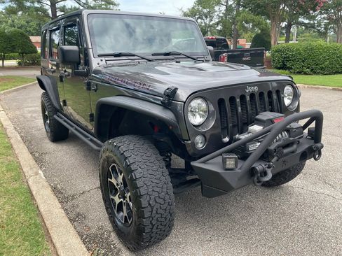 Used 2016 Jeep Wrangler Unlimited Rubicon AWD/4WD image 7