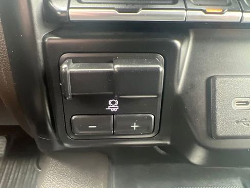 Used 2019 Chevrolet Silverado 1500 LTZ w/ LTZ Convenience Package image 30