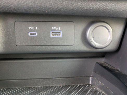 Used 2023 Nissan Rogue SV AWD/4WD image 23