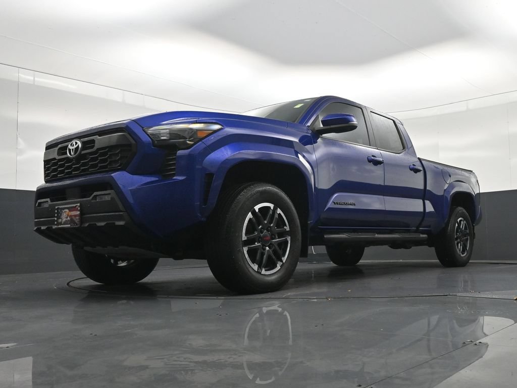 Used 2024 Toyota Tacoma TRD Sport w/ TRD Sport Premium Package RWD image 28