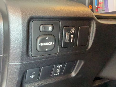 Used 2014 Toyota 4Runner SR5 RWD image 19