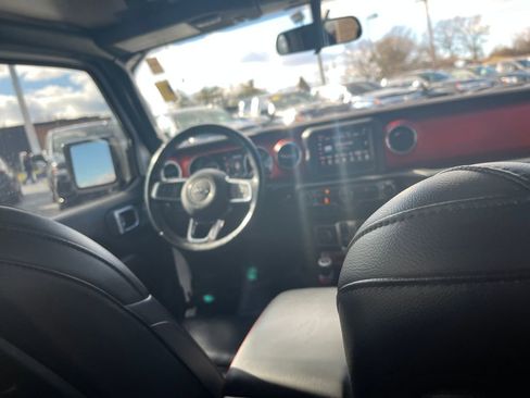 Used 2021 Jeep Wrangler Unlimited Rubicon w/ Cold Weather Group image 28