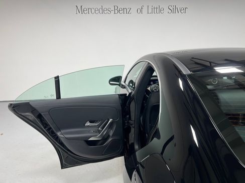 Used 2025 Mercedes-Benz CLA 250 4MATIC image 23