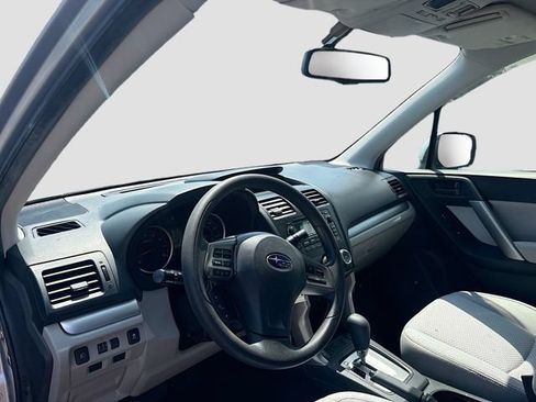 Used 2015 Subaru Forester 2.5i Premium w/ All-Weather Package AWD/4WD image 10