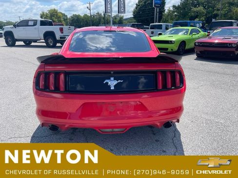 Used 2016 Ford Mustang Coupe RWD image 6