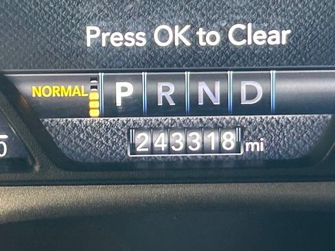 Used 2020 RAM 1500 Limited w/ Body Color Bumper Group RWD image 28