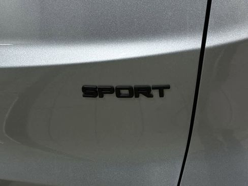 Used 2023 Honda CR-V Sport image 27