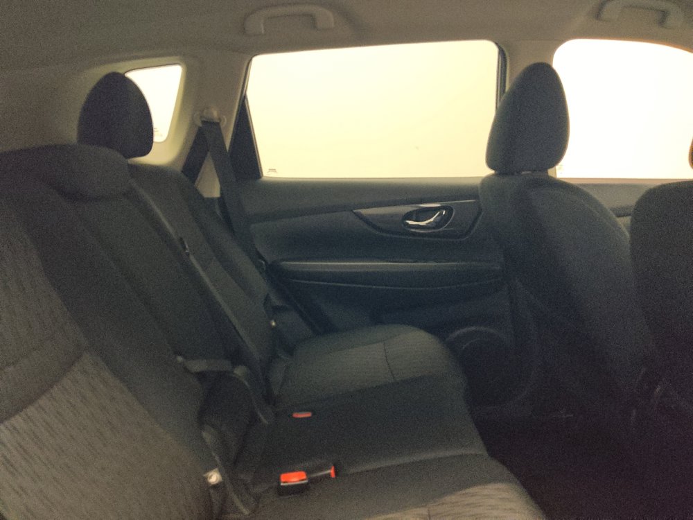 Used 2019 Nissan Rogue S w/ Special Edition Package FWD image 19