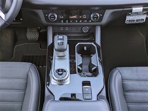 New 2025 Mitsubishi Outlander SE image 20