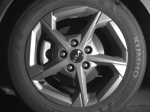 Used 2025 Kia K4 LXS image 12