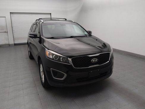 Used 2016 Kia Sorento AWD w/ LX Convenience Package image 14