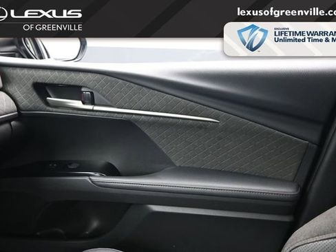 Used 2025 Toyota Camry XLE FWD image 19