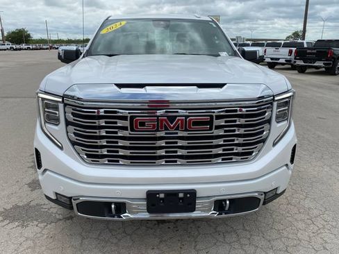 Used 2024 GMC Sierra 1500 Denali AWD/4WD image 9