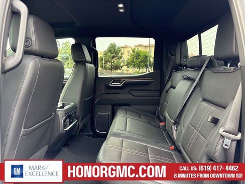 Used 2023 Chevrolet Silverado 1500 High Country w/ Technology Package image 18