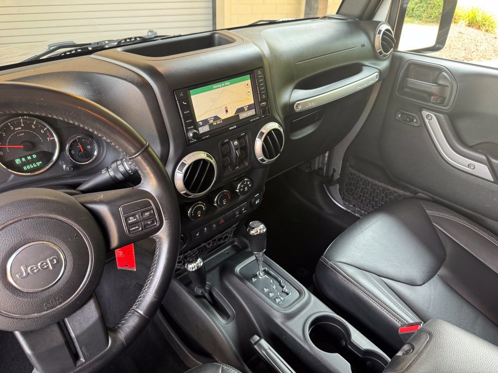 Used 2017 Jeep Wrangler Unlimited Rubicon w/ Connectivity Group AWD/4WD image 20