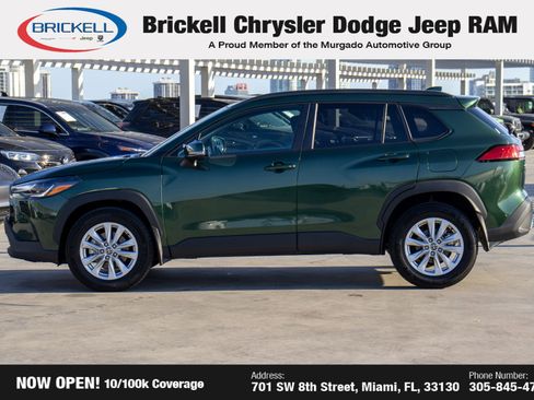 Used 2024 Toyota Corolla Cross LE image 8