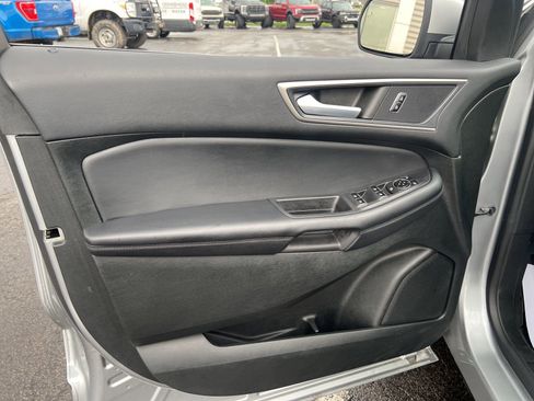 Used 2022 Ford Edge SEL w/ Convenience Package image 24