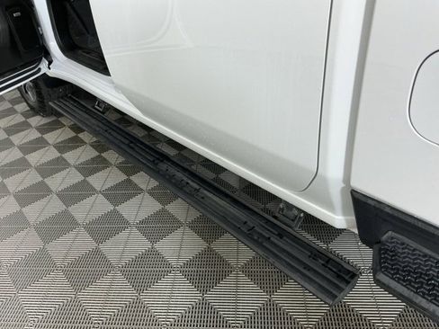 Used 2023 GMC Sierra 3500 AT4 w/ AT4 Premium Plus Package image 15