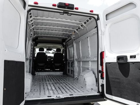 Used 2023 RAM ProMaster 2500 FWD image 45