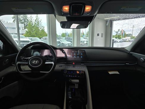 New 2026 Hyundai Elantra Limited FWD image 33