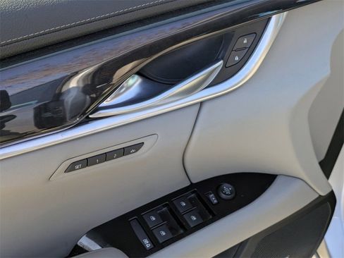 Used 2014 Cadillac XTS Luxury w/ Driver Awareness Package image 15