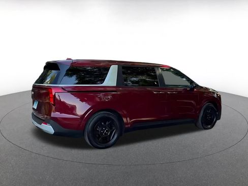 Used 2026 Kia Carnival FWD image 15