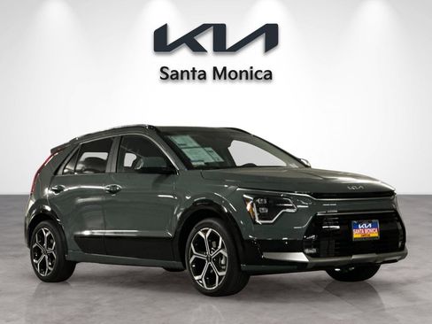 Certified 2026 Kia Niro SX Touring image 8